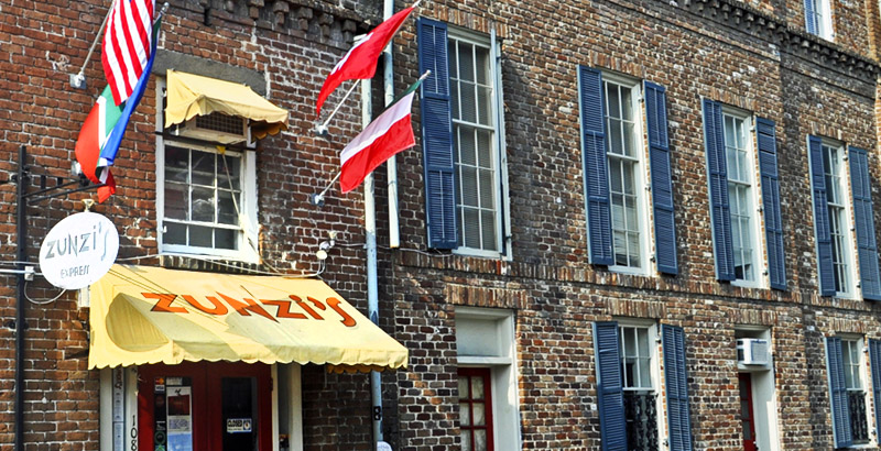 10 Essential Places to Eat in Savannah | Savannah Dream Vacations