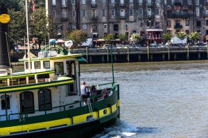 Savannah's Transportation System | Savannah Dream Vcations | Passenger Ferry boat departing from River St.